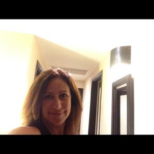 Meet your Posher, Lauri