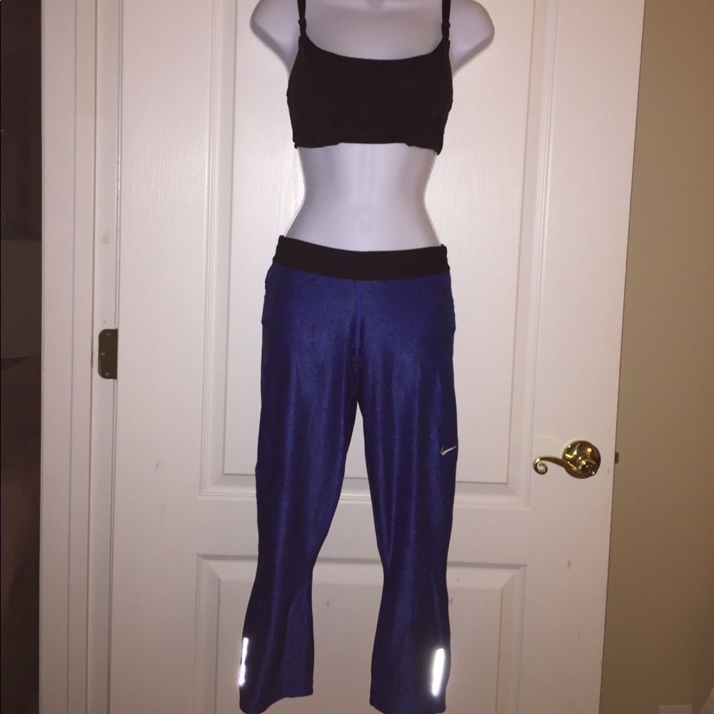 NWOT, Nike Women's Sz Small, Blue Capris