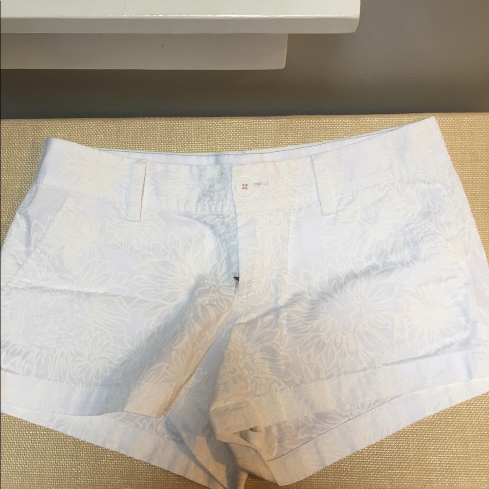 VGUC resort white Walsh Shorts 3" inseam