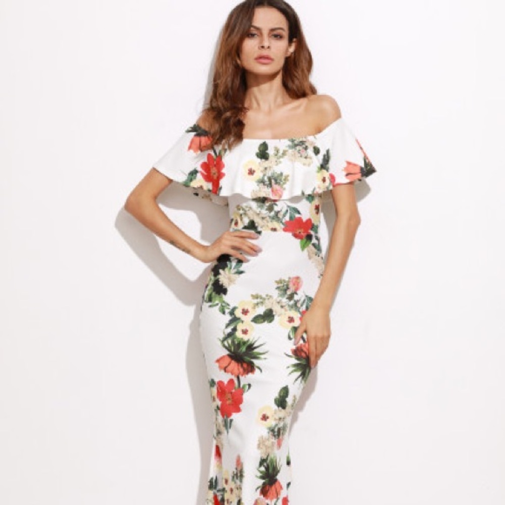 Off the Shoulder Boohoo Mermaid Maxi Floral Dress