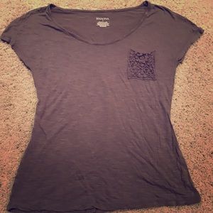 Charcoal lace pocket slouchy tee