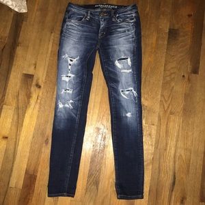 American Eagle ripped jegging
