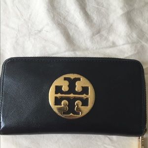 Black leather Tory Burch zipper wallet