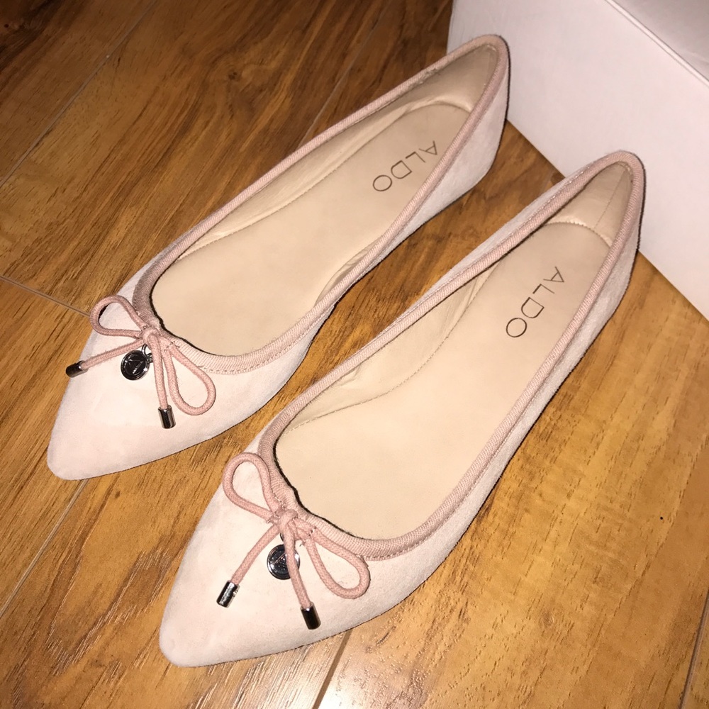 Aldo light pink leather pointed toe flats