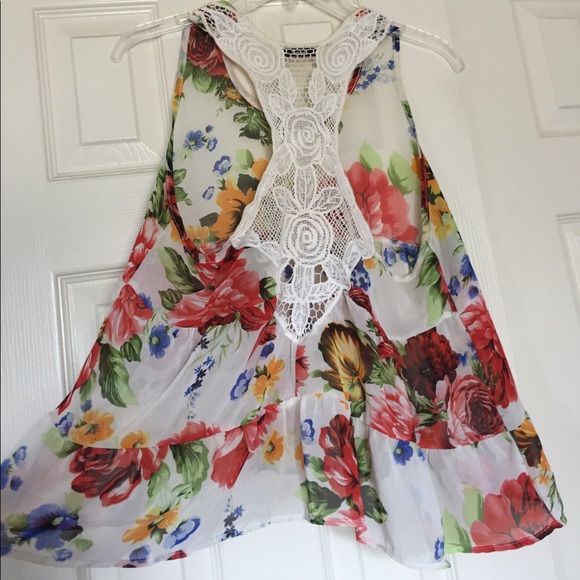 Floral/lace racer back tank top - Picture 3 of 5