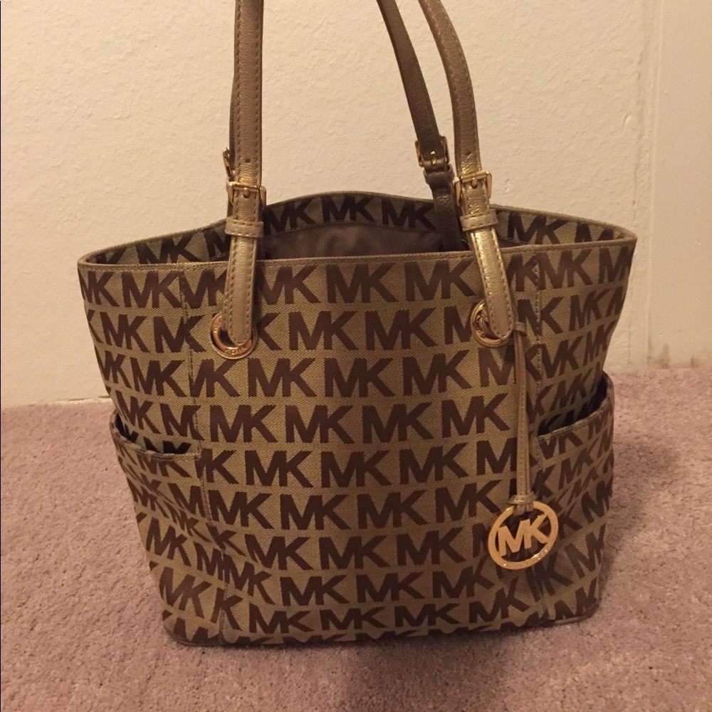 🛑 HOLD // Authentic Michael Kors signature tote