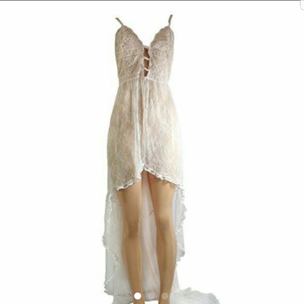Victoria's secret DESIGNER COLLECTION NIGHT GOWN - Picture 1 of 3