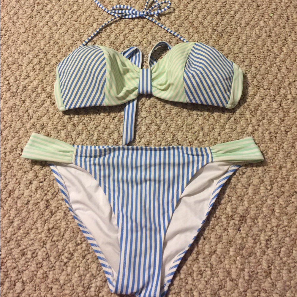Bikini🎉