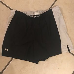 black and white under armour shorts