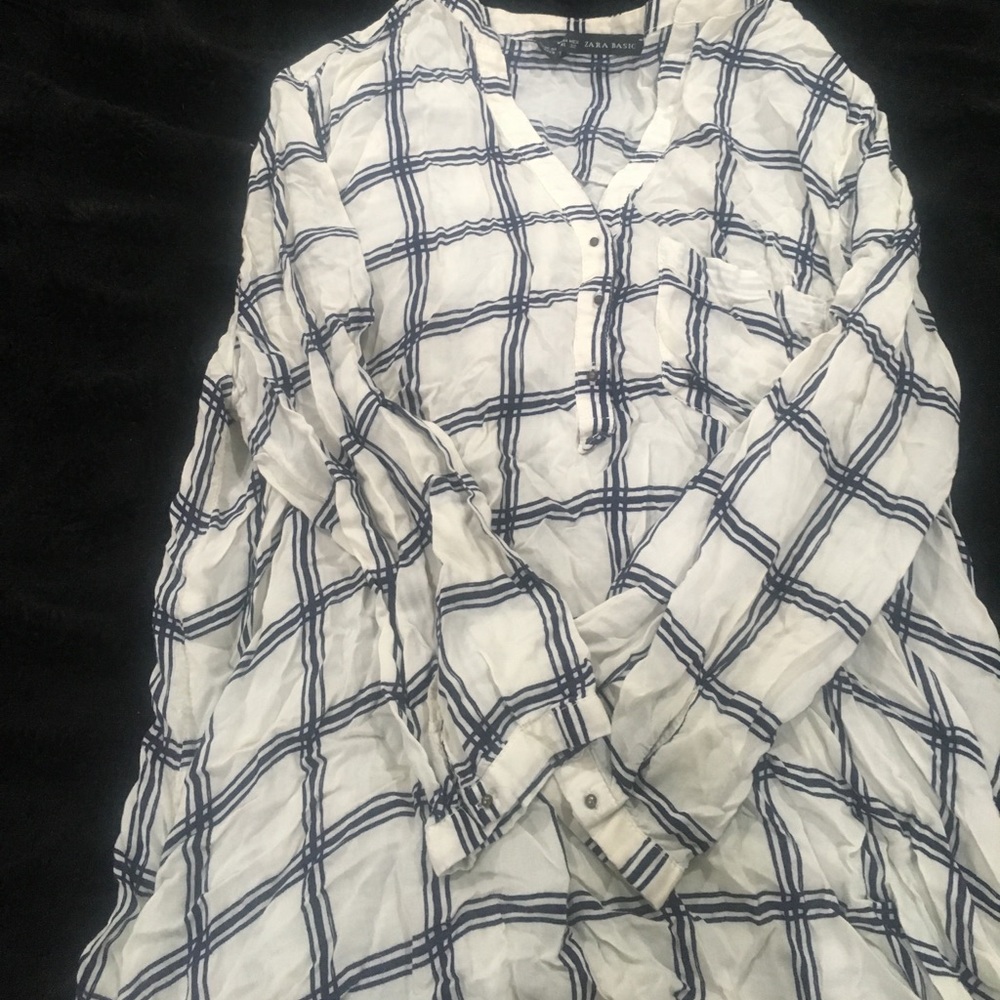 Zara shirt size xl (runs small)