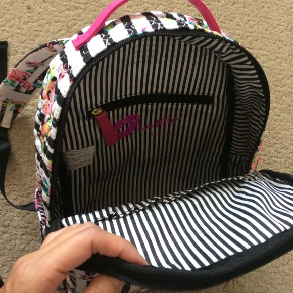 🎉HP🎉 Betsey Johnson floral backpack - Picture 5 of 6
