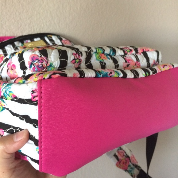 🎉HP🎉 Betsey Johnson floral backpack - Picture 6 of 6