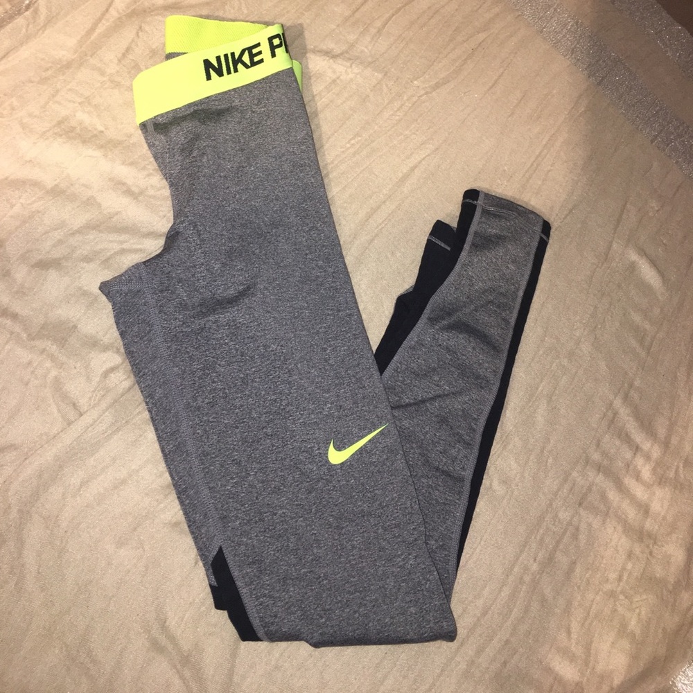 High waisted leggings