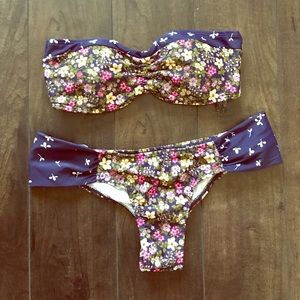 O'NEIL WOMENS SWIMSUIT (NEVER BEEN WORN)