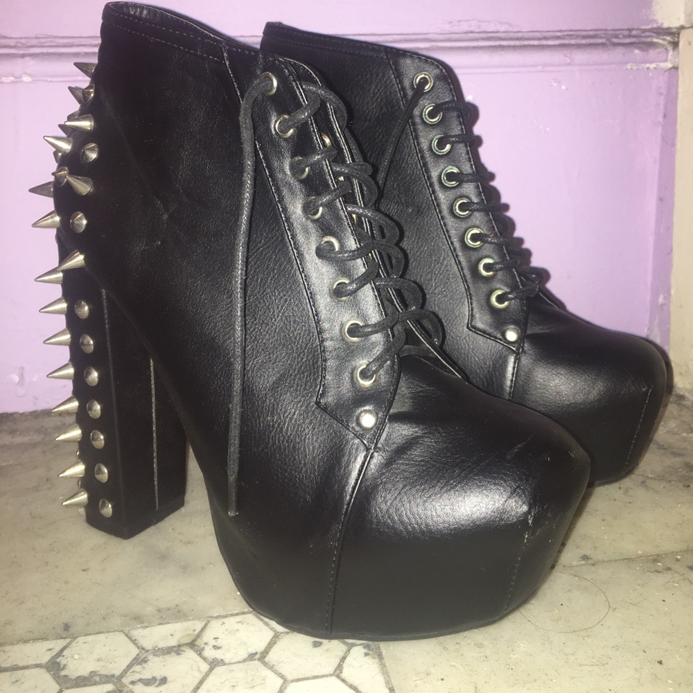 Studded platforms
