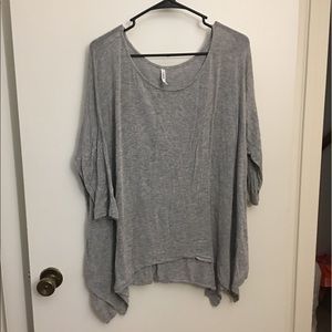 Super Flow-y, Comfy, T-Shirt Style Top!