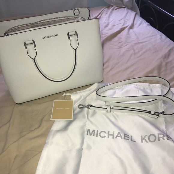Michael Kors Handbags - Michael Kors purse