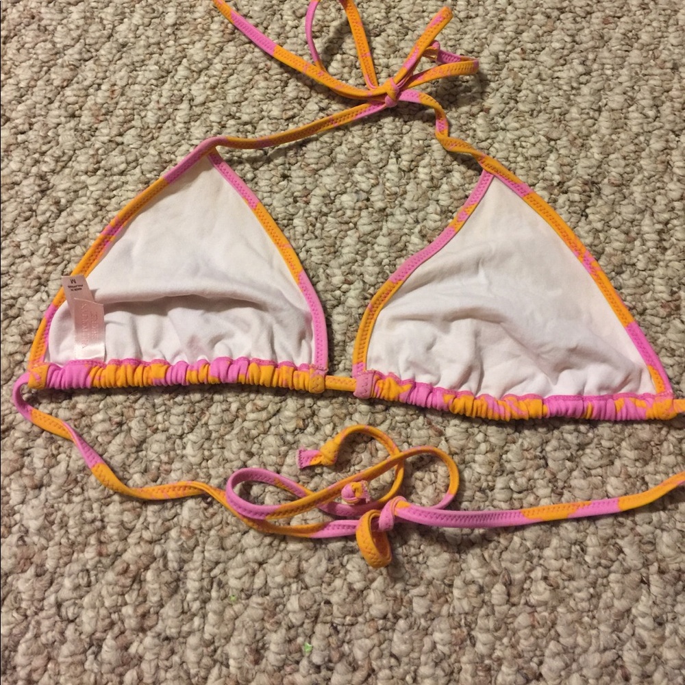 String bikini - Picture 2 of 5