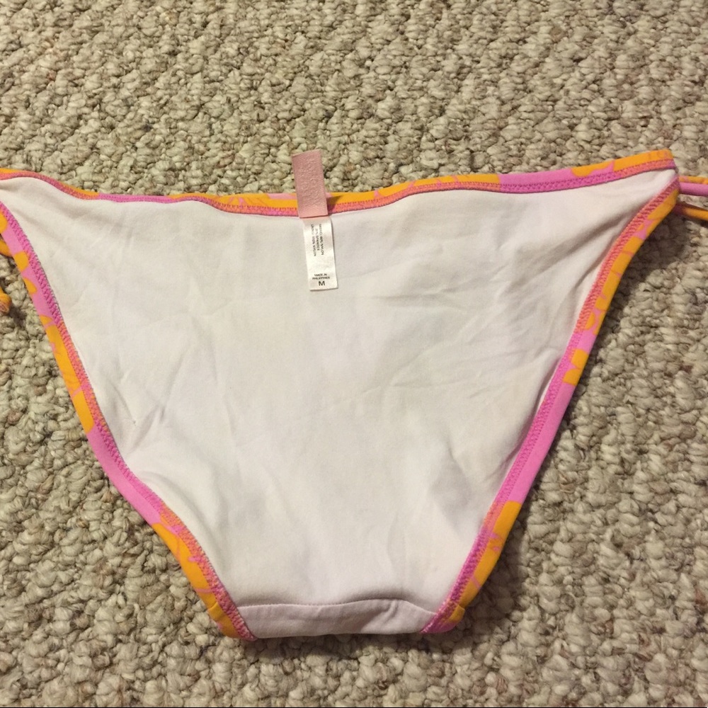 String bikini - Picture 5 of 5