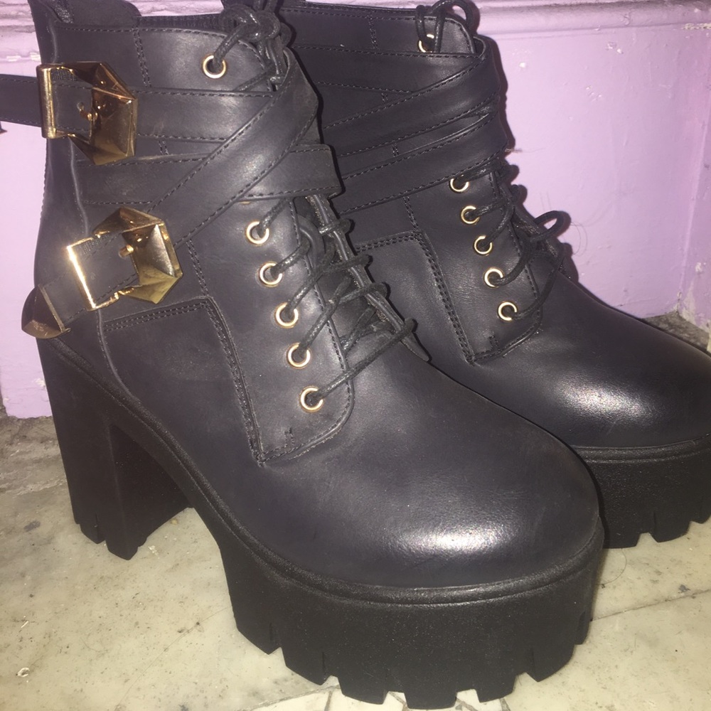 Platform combat booties