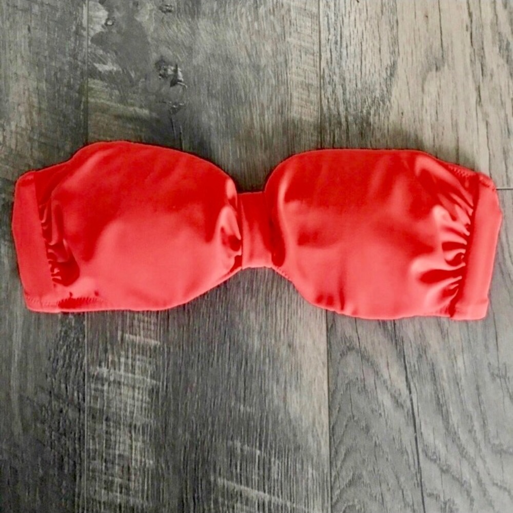 ✨FINAL PRICE✨ VS Coral Bikini Top