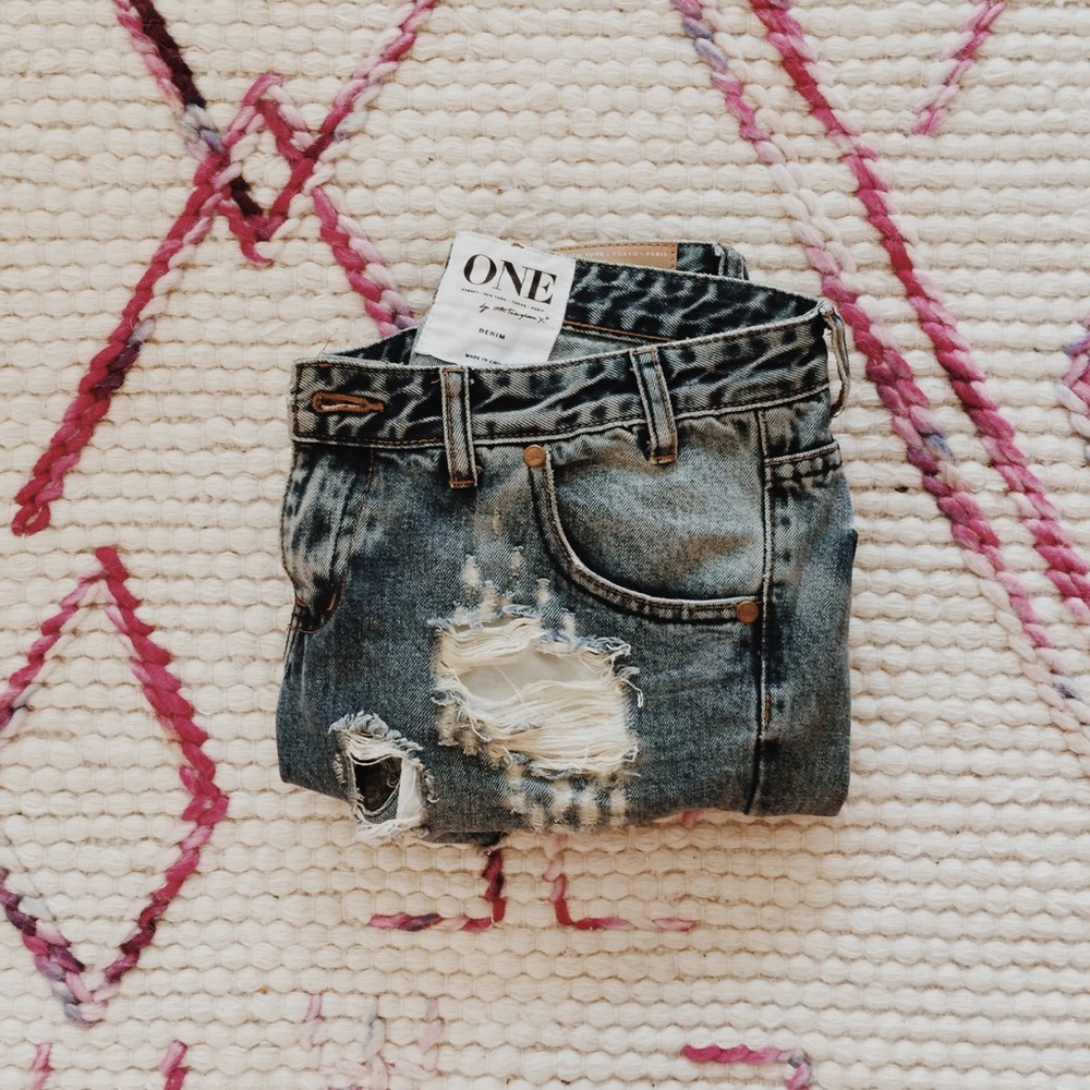• Destroyed Denim Jeans •