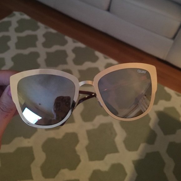 Quay Australia Accessories - Quay "super girl" sunglasses