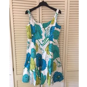Floral dress--runs small!