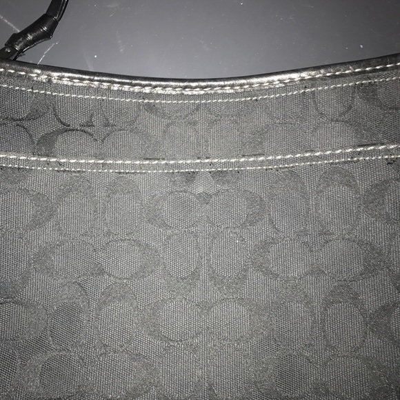 Coach logo purse - Picture 2 of 5