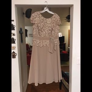 Mother of the bride dress - size 14