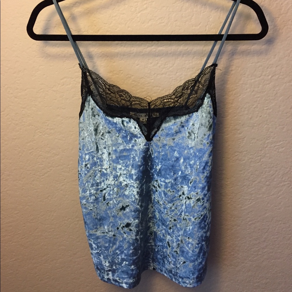 Blue suede shirt with lace details