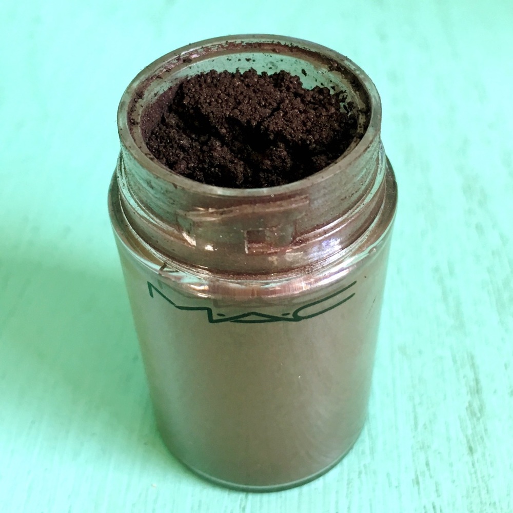 MAC Cosmetics Pigment - Bloodline