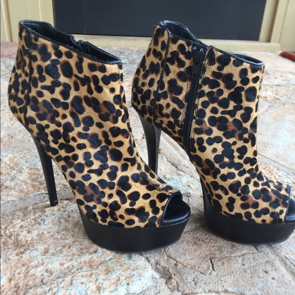 Platform leopard pony hair heel ankle boots. New.
