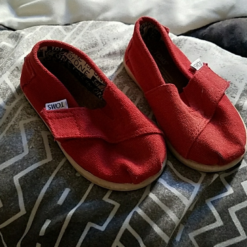 Red toms