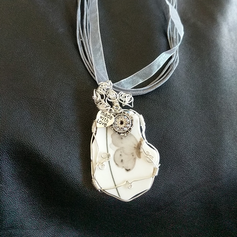 SOLD China plate wrapped in silver plated wire