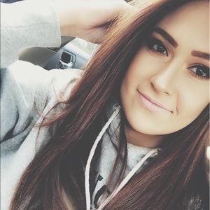 Meet your Posher, Brooke