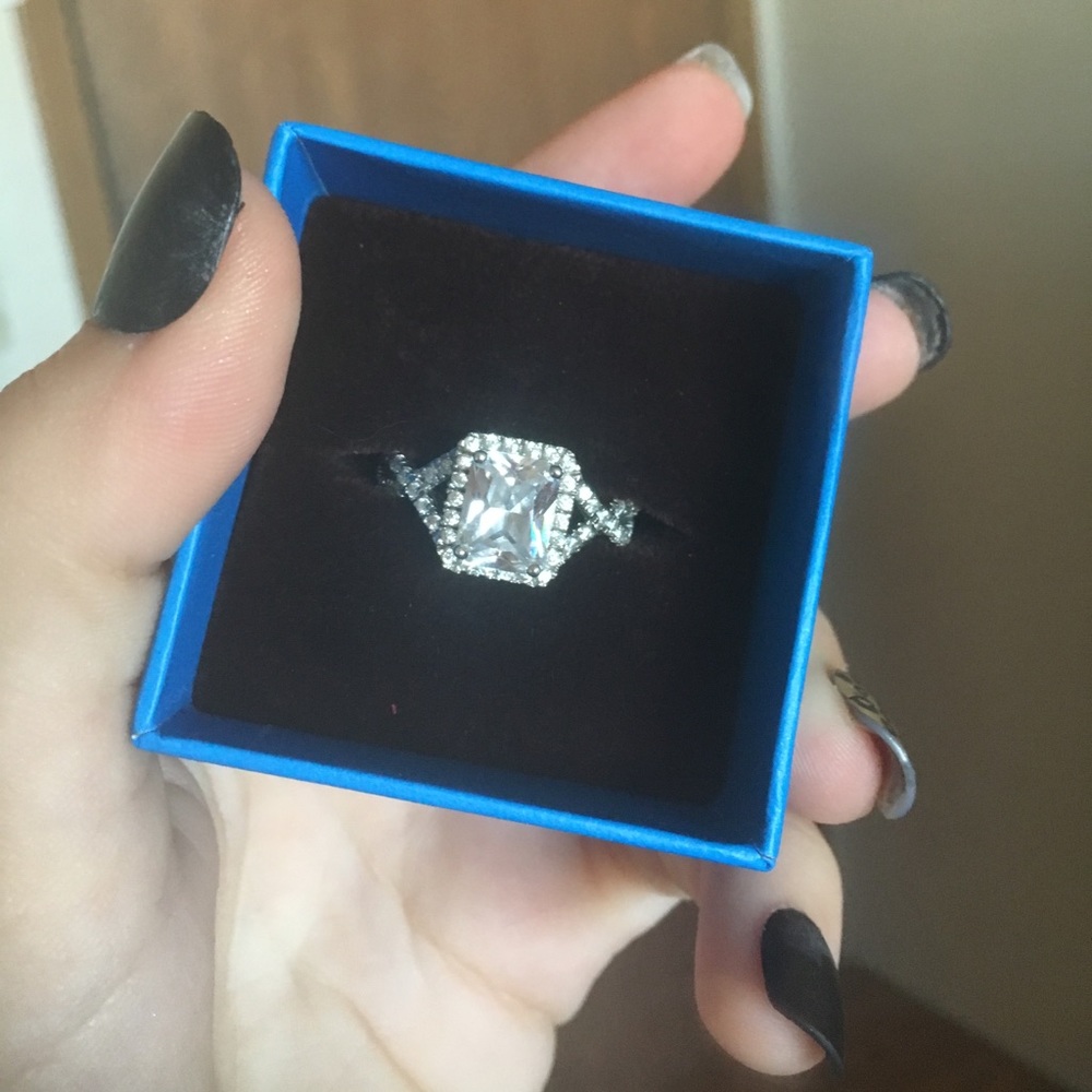 Diamond ring