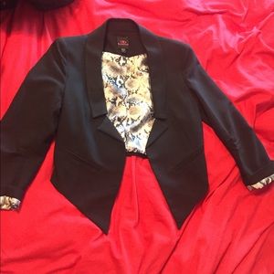Short Blazer