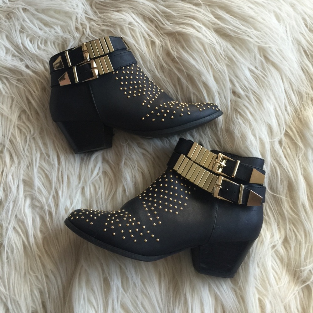 F21 booties
