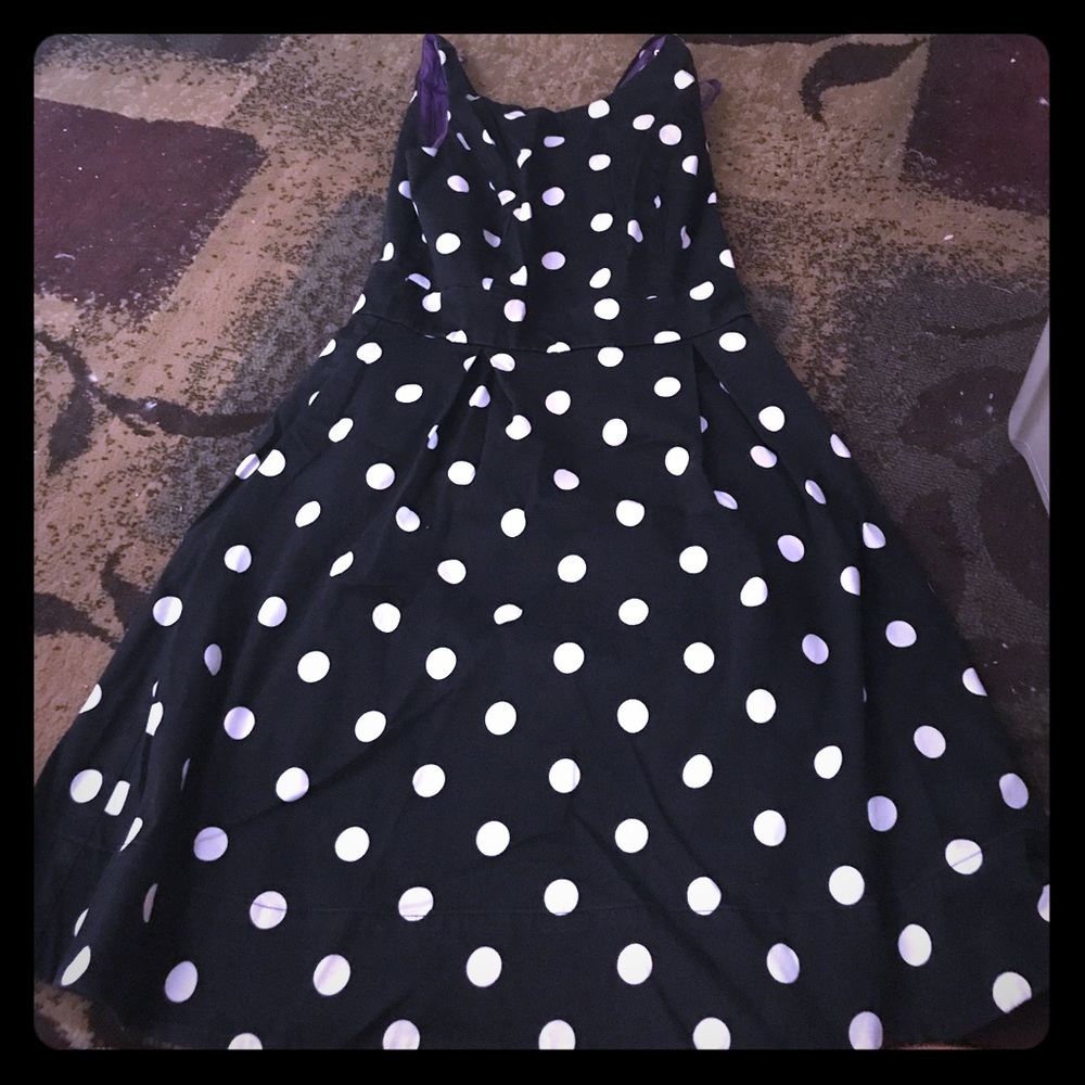 Modern, high neck, cute back polka dot WHBM dress