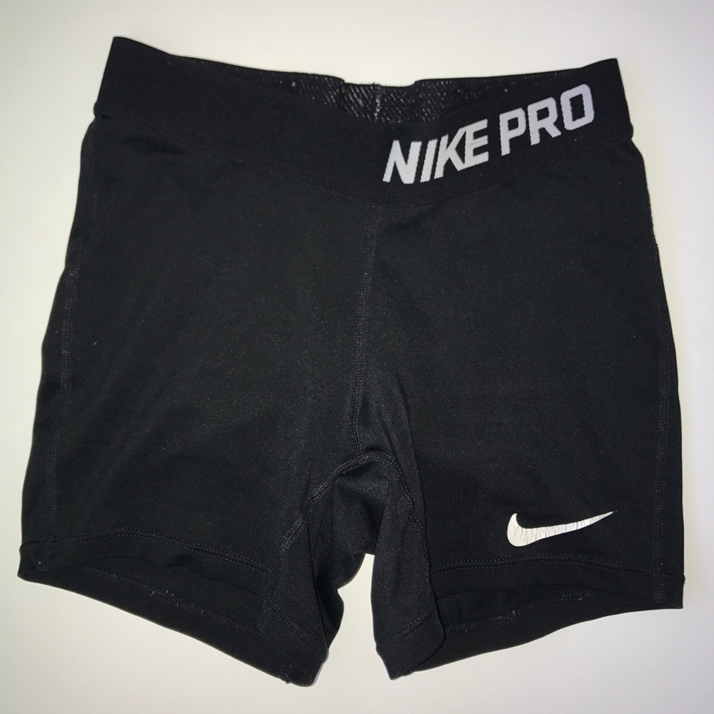 black nike pro shorts
