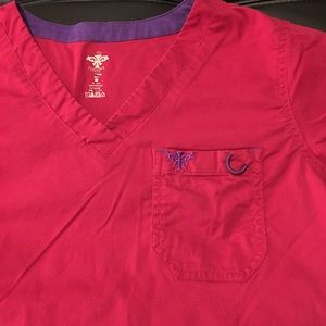 Med Couture Scrub Top Large 🌸