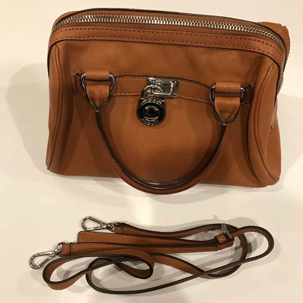 MICHAEL KORS MINI HAMILTON IN LUGGAGE 👜