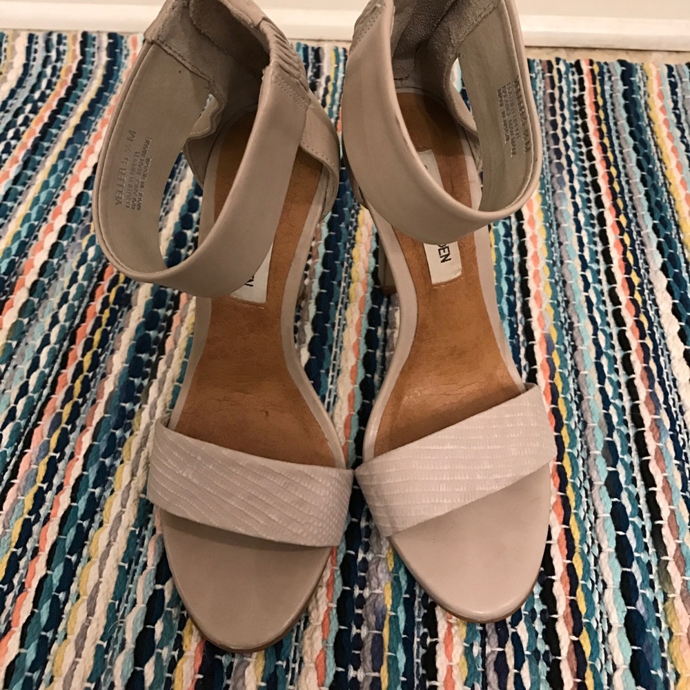 Steve Madden heels - Picture 3 of 4