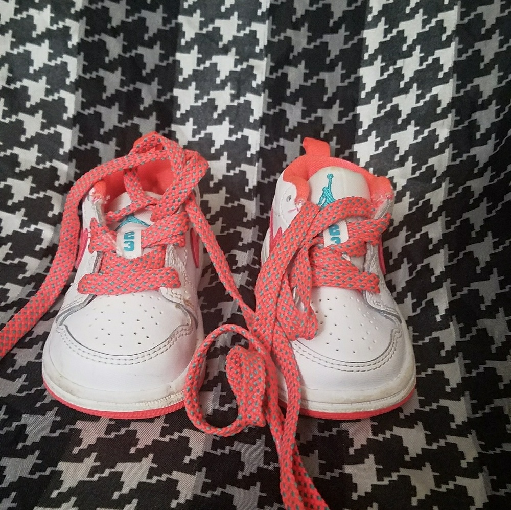 Nike toddler shoes