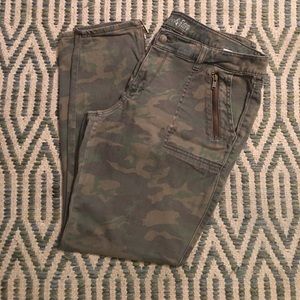 Fatigue Zippered jeans