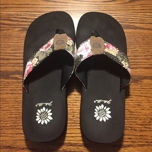 Yellow box floral flip flops