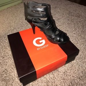 Never Worn Guess Black Pumps Size 10