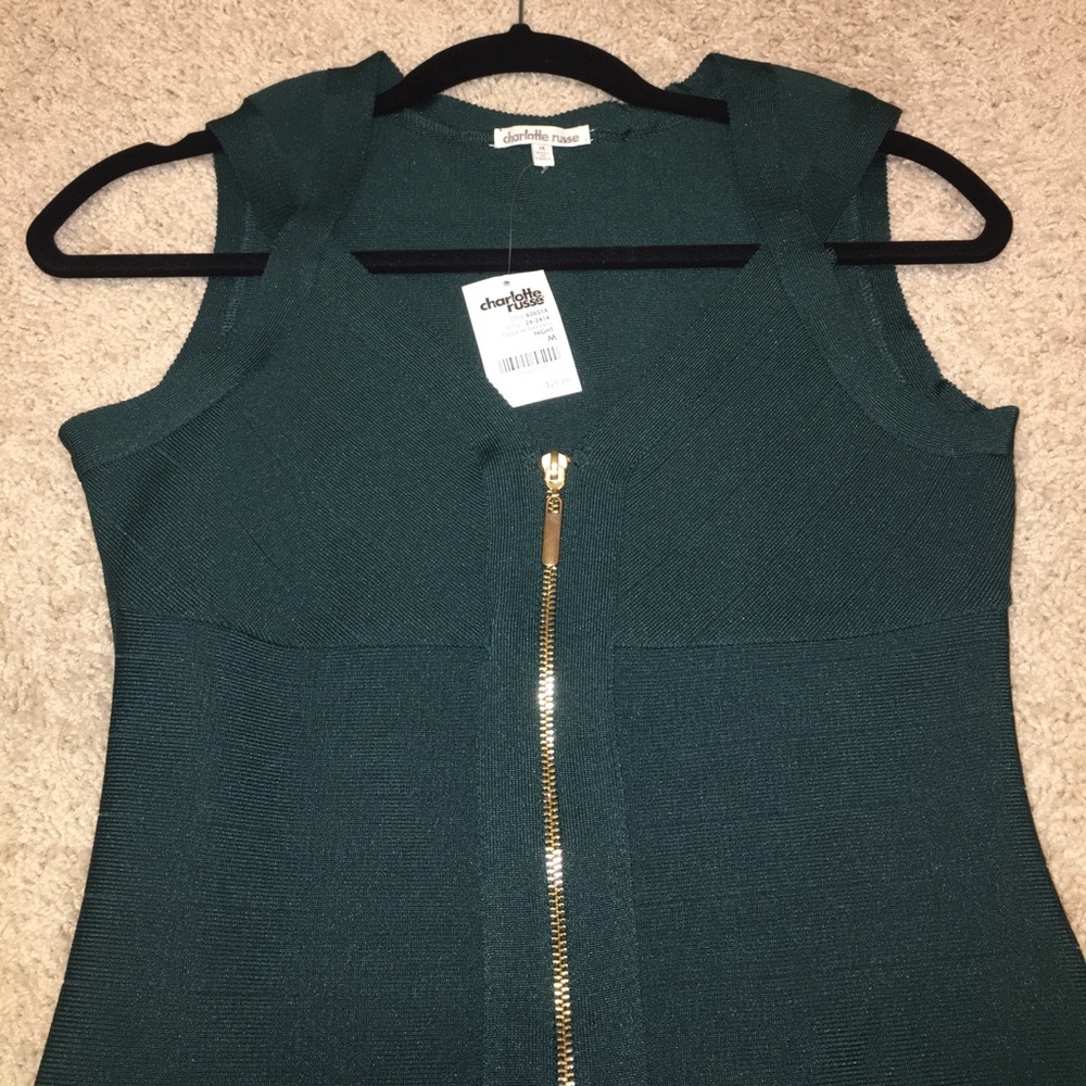 Dress - Picture 3 of 5