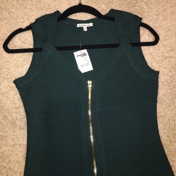 Dress - Picture 2 of 5